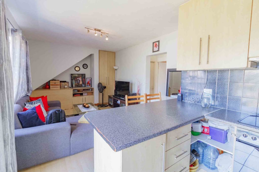 2 Bedroom Property for Sale in Kenilworth Western Cape